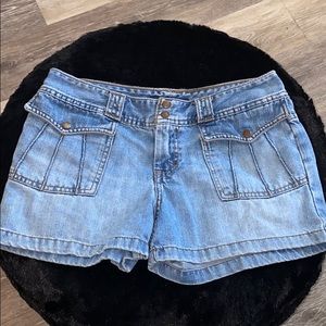 American Eagle Outfitters Light Wash Denim Cargo Pocket Shorts